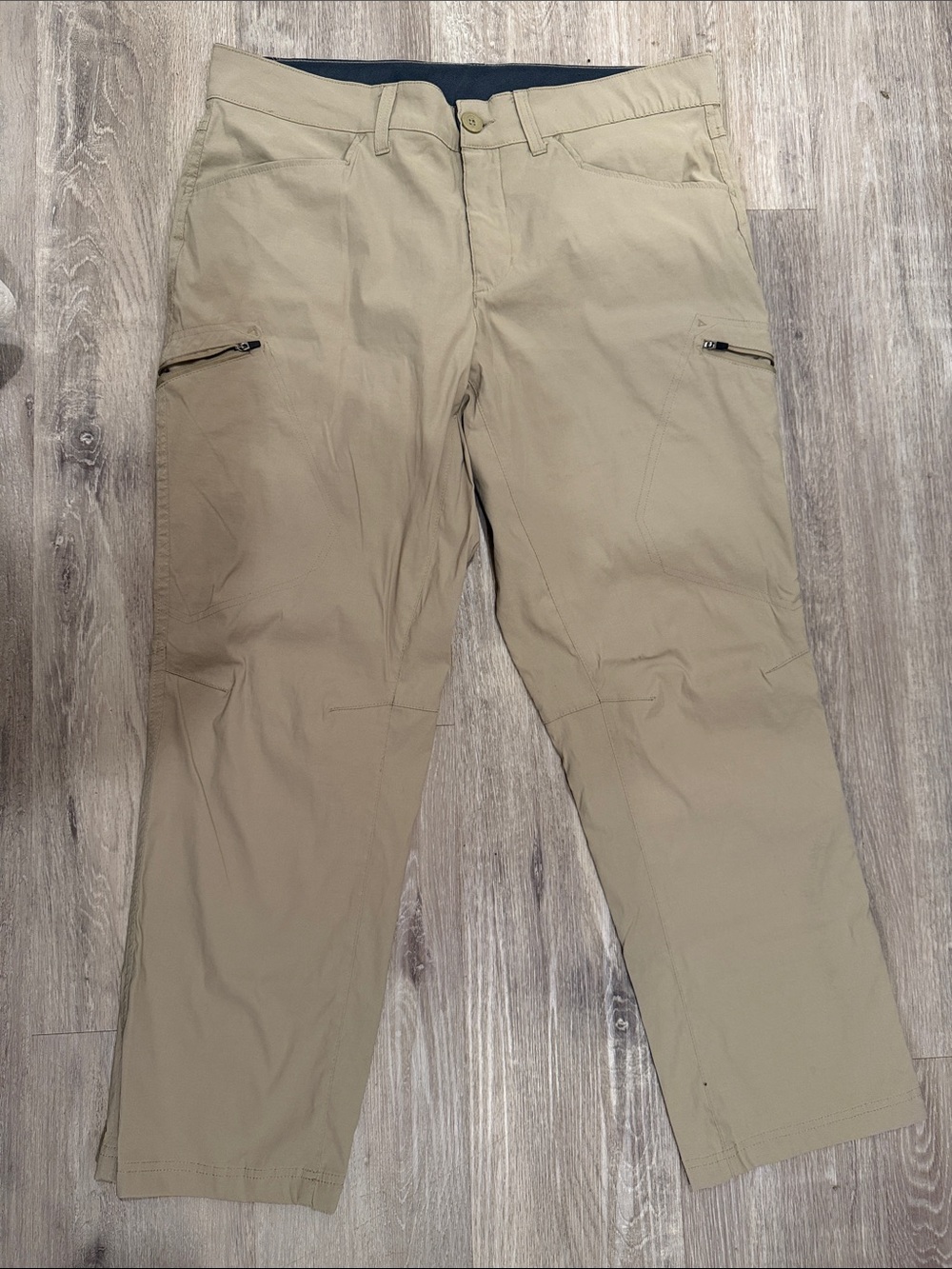 Eddie Bauer Tan Flex Cargo Travel Pants